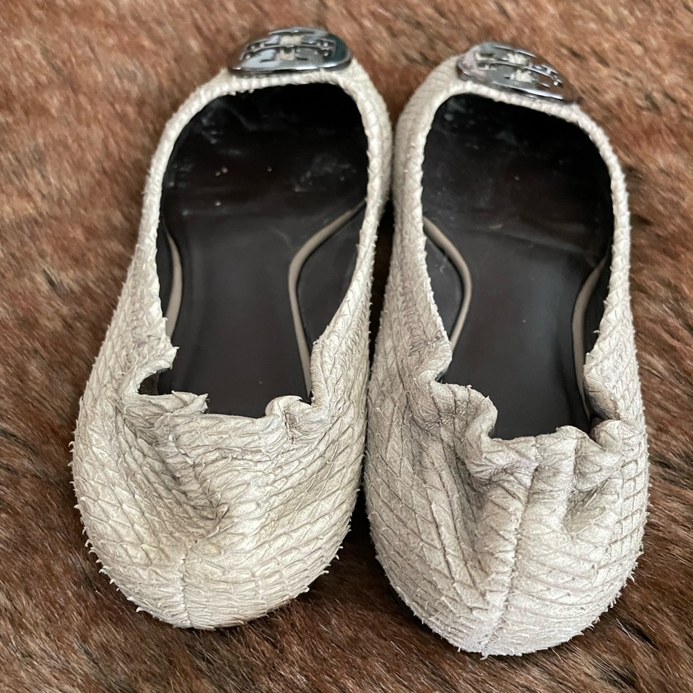 Tory Burch Reva Distressed Python Flats Size 7 - image 3